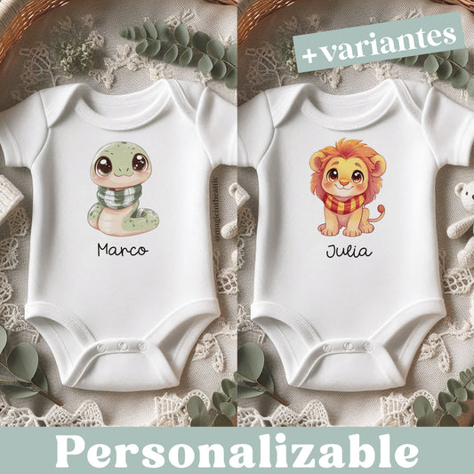 Body para bebé inspirado en Harry Potter. Modelos disponibles: Slytherin, Gryffindor, Ravenclaw y Hufflepuff. Personalizable con el nombre del bebé.