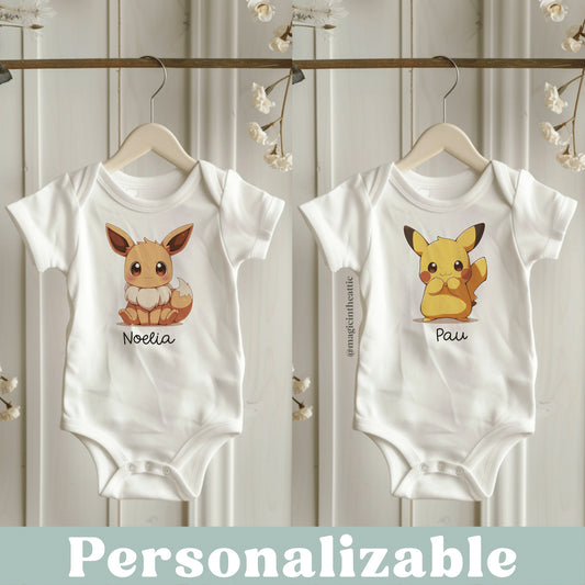 Body para bebé inspirado en pokémon. Modelos disponibles: pikachu y eevee. Personalizable con el nombre del bebé